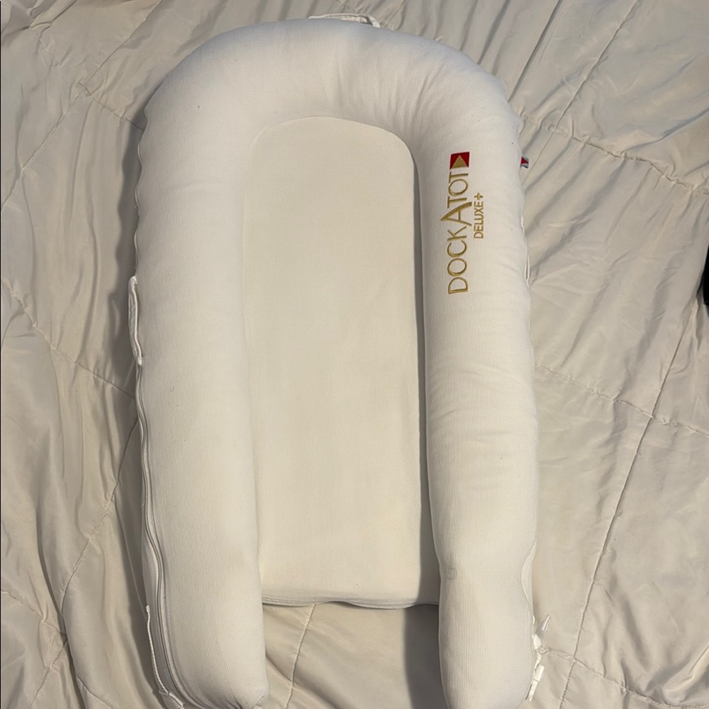 DockATot Deluxe+ Infant Lounger in White